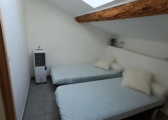 Le Du Vieux Mûrier Côté Est * Saint-Jean-de-Serres